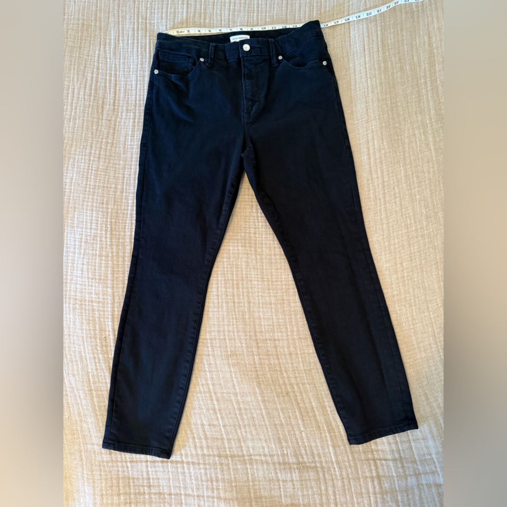 Good American Size 14/32, Good Legs Crop Skinny Jeans, Smoke Free